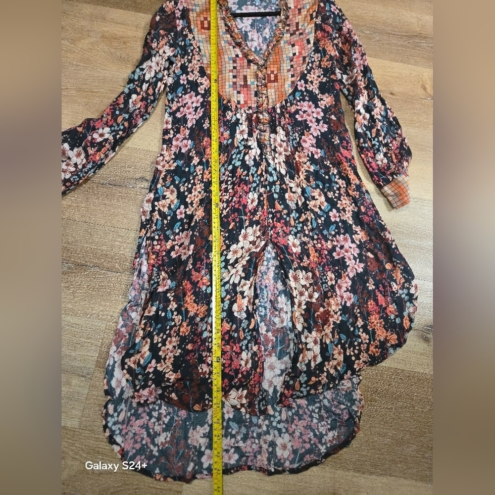Chic Long Sleeve Floral Dress - Picture 4 of 8